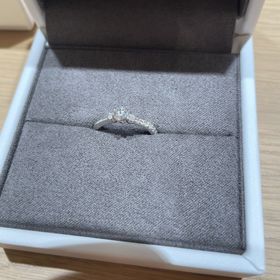 【EITO(エイト)の口コミ】 デザインはゴージャスを意識したものに、着用感も良いものを選びました。…