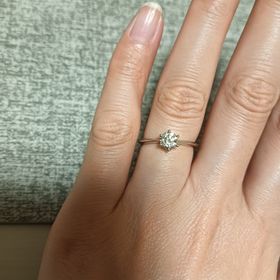 【Foulason(フレゾン)】の口コミ カラット、カラーなどお店の方と相談して決めました。購入し、着けてみると...