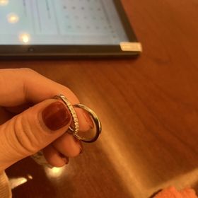 【TRECENTI(トレセンテ)の口コミ】 ストレート系に分類される指輪でありながらひねり（ねじり）のあるデザイ…