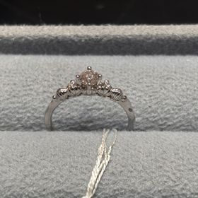 【ケイウノ ブライダル(K.UNO BRIDAL)の口コミ】 ディズニーの好きなキャラクターであるアリエルをモチーフにしていた事
横…