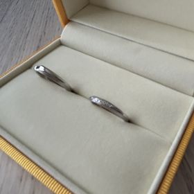 【ケイウノ ブライダル(K.UNO BRIDAL)の口コミ】 艶消し加工をそれぞれ同じ場所に入れることができた。ペア感のある品物と…