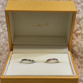 【ケイウノ ブライダル(K.UNO BRIDAL)の口コミ】 指輪のデザインは、
シンプルなデザインからディズニー商品まであり
幅広…