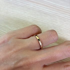 【ORECCHIO(オレッキオ)の口コミ】 オレッキオの指輪は、なんといっても四角いダイヤがめちゃくちゃおしゃれ…