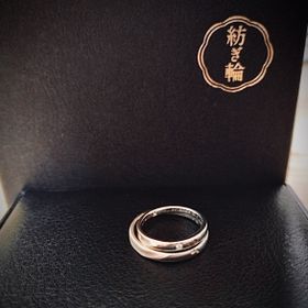 【アネリディギンザ(ANELLI DI GINZA)の口コミ】 セミオーダーで刻印や誕生石など入れられます。表面のマット加工なども選…