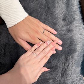 【エクセルコダイヤモンド(EXELCO DIAMOND)の口コミ】 キラキラしてて着けているだけで気分があがる。
だけどやらしいキラキラじ…