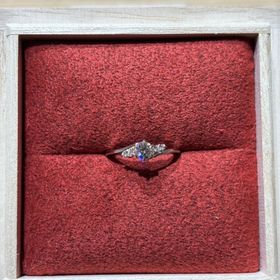 【出雲結(いずもゆい)の口コミ】 日本の和を感じさせるデザインが多い印象です。滑らかな曲線で細い指にも…