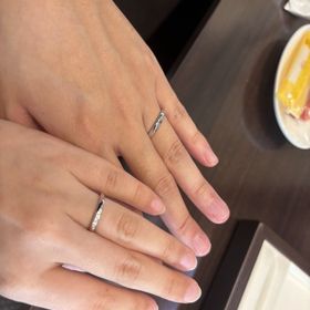 【CAFERING(カフェリング)の口コミ】 好みのデザインを考えている時に、ストレートはシンプルすぎるし、私の手…