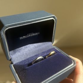 【銀座ダイヤモンドシライシの口コミ】 シンプルなデザインで少し遊びが入っているマット加工を施した一品です。
…