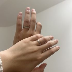 【出雲結(いずもゆい)の口コミ】 女性ー縁結（えん）
ピングゴールドが表に入っており、その下にダイヤ。少…