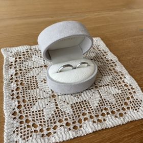 【uchimari(ウチマリ)の口コミ】 一から制作でき、自分好みのデザインにできる。
内側の刻印や石埋目に迷っ…