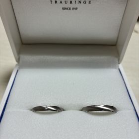 【FISCHER(フィッシャー)】の口コミ こちらの指輪はまず、洗練されたデザインがおすすめのポイントです。シンプ...