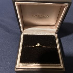 【アイプリモ(I-PRIMO)の口コミ】 すごく細くて繊細なデザインが本当に綺麗で、台座がハート型になっている…