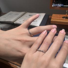 【銀座ダイヤモンドシライシの口コミ】 どの角度から見てもキラキラと美しくて、本当にうっとりするような指輪で…