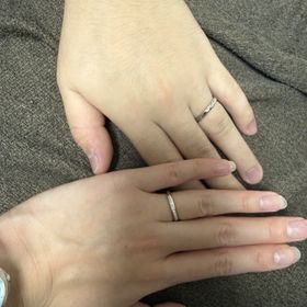 【ラザール ダイヤモンド(LAZARE DIAMOND)の口コミ】 デザインが可愛くて一目惚れしました。ペアでお揃いでつけれるのも嬉しい…