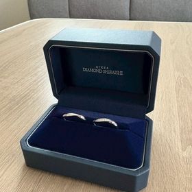 【銀座ダイヤモンドシライシの口コミ】 柔らかい印象のウェーブ型を選びました。指にフィットし、付け心地がとて…