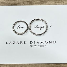 【ラザール ダイヤモンド(LAZARE DIAMOND)の口コミ】 デザインが素敵で最初はシンプルなもので考えたが結果ウェーブにしました…