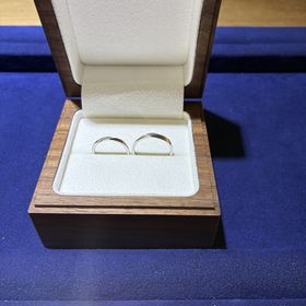 【Ponte Vecchio(ポンテヴェキオ)】の口コミ まず付け心地が良くて、シンプルですがきらりと輝くダイヤが上品でとても大...