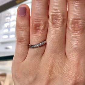 【ヴァンドーム青山(VENDOME AOYAMA)の口コミ】 ハーフエタニティが好きだけど、仕事中には少し派手かな？と思って探して…