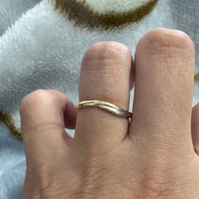 【宝寿堂(ほうじゅどう)の口コミ】 K18イエローゴールドとPT950の2つを使ったリングで2色面やゴールドのみプ…