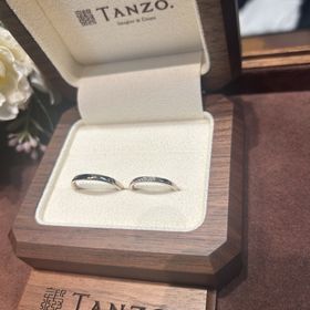 【TANZO.(鍛造指輪)の口コミ】 やはり、鍛造製法による高い強度に魅力を感じました。また、コーラルピン…