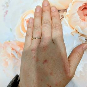 【ヴァンドーム青山(VENDOME AOYAMA)の口コミ】 ピンクゴールドが肌になじむ。
ゆるやかなカーブで指がスッキリ。
適度な…