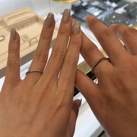 【Ponte Vecchio(ポンテヴェキオ)】の口コミ 埋め込みダイヤの指輪を探していたところ発見。ここでは珍しく、ブラックダ...