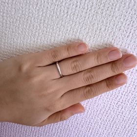 【宝寿堂(ほうじゅどう)の口コミ】 シンプルで上品な印象のプラチナ950製リング。細身ながらも程よい存在感が…