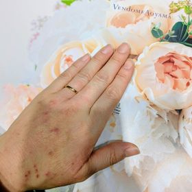 【ヴァンドーム青山(VENDOME AOYAMA)の口コミ】 シンプルなストレートデザインに
1石のメレダイヤモンド。
表面のぷっくり…