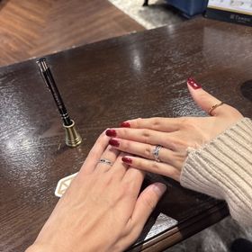 【TANZO.(鍛造指輪)の口コミ】 両サイドにミル打ち加工がされており、シンプルながらアクセントもあると…