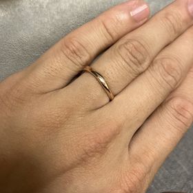 【アイプリモ(I-PRIMO)の口コミ】 ゴールドのデザインでウェーブがかかったオシャレなデザインです。シンプ…