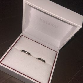 【Katamu(カタム)の口コミ】 内側がピンクゴールドになっていて、肌に馴染んで良いし、付け心地も最高…