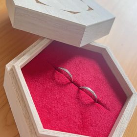 【出雲縁(いずもえん)の口コミ】 ワックス制作や棒地金制作、制作法から選べます。
デザインは甲丸 / 平打…