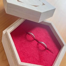 【出雲縁(いずもえん)】の口コミ ワックス制作や棒地金制作、制作法から選べます。
デザインは甲丸 / 平...