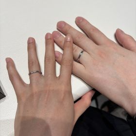 【アイプリモ(I-PRIMO)の口コミ】 着け心地がよい。
ダイヤは付けたかったが、あまり主張が強くないもので探…