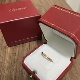 【カルティエ(Cartier)の口コミ】 カルティエさんは割と大きめのデザインが多いイメージでしたが、このバレ…