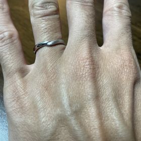 【アイプリモ(I-PRIMO)の口コミ】 シンプルながらも上品なデザインが魅力で気に入りました。あえてつや消し…