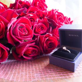 【俄(にわか)の口コミ】 実は婚約指輪に関しては旦那からのサプライズだったので、自分で選ぶとい…