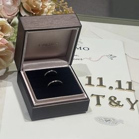 【アイプリモ(I-PRIMO)の口コミ】 とてもシンプルなデザインなのですが、１つのダイヤモンドがとても輝いて…