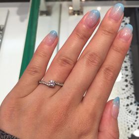 【JEWELRY  KAMATA(ジュエリーかまた)の口コミ】 お店にはいろんなデザインの指輪があってとっても迷ってしまいましたけど…