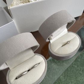 【uchimari(ウチマリ)の口コミ】 普段仕事柄もあってフォーマルな服装は着ないため、カジュアルさもある指…