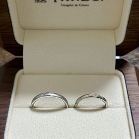 【TANZO.(鍛造指輪)の口コミ】 【指輪のデザイン】
左: 平甲丸ストレート HARD鍛造 全周アイスマット Pt9…