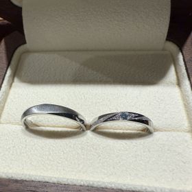 【TANZO.(鍛造指輪)の口コミ】 セミオーダーで自分好みの指輪をデザインできるのが魅力的です。たくさん…