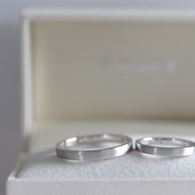 【CRAFY(クラフィ)の口コミ】 飽きないように普段使いできるようにシンプルなデザインにしました。
内側…