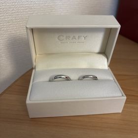 【CRAFY(クラフィ)の口コミ】 シンプルで飽きのこないデザインが気に入っています。派手すぎず、どんな…