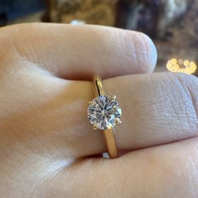 【カルティエ(Cartier)の口コミ】 イエローゴールドのリングで探しており、カルティエのリングを見たときに…