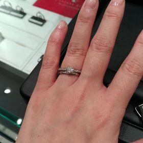 【ラザール ダイヤモンド(LAZARE DIAMOND)の口コミ】 ラザールダイヤモンドはダイヤモンドがミラーボールのように輝いていまし…