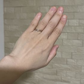 【アイプリモ(I-PRIMO)の口コミ】 ウェーブがかかったデザインで、コンビネーションカラーがさりげないオシ…