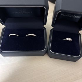 【銀座ダイヤモンドシライシの口コミ】 結婚指輪と婚約指輪の重ね付けをしたいという妻の願いからこのセットにし…