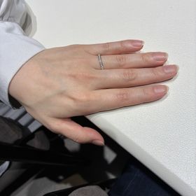 【アイプリモ(I-PRIMO)の口コミ】 ダイヤモンドがたくさんあしらわれたキラキラした印象の指輪がとても気に…