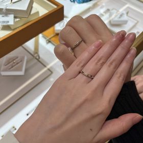 【ブルガリ(BVLGARI)】の口コミ 仕事柄派手なデザインはつけられないこと、ダイヤ付きがよいことをお伝えし...